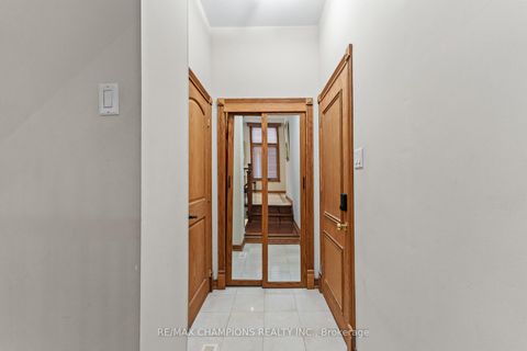 Photo 19 at 96 Wardlaw Place, Vellore Village, Vaughan