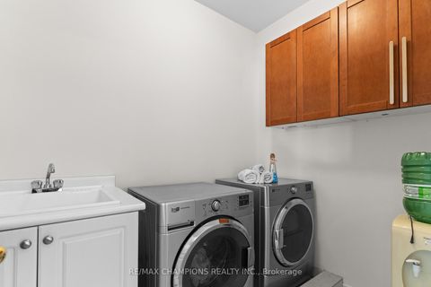 Photo 40 at 96 Wardlaw Place, Vellore Village, Vaughan