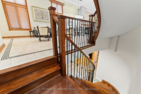 Photo 41 at 96 Wardlaw Place, Vellore Village, Vaughan