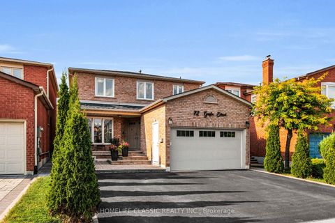 Photo 1 at 72 Gayla Street, Brownridge, Vaughan