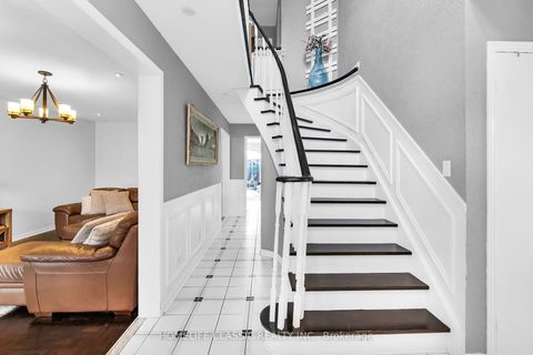 Photo 2 at 72 Gayla Street, Brownridge, Vaughan