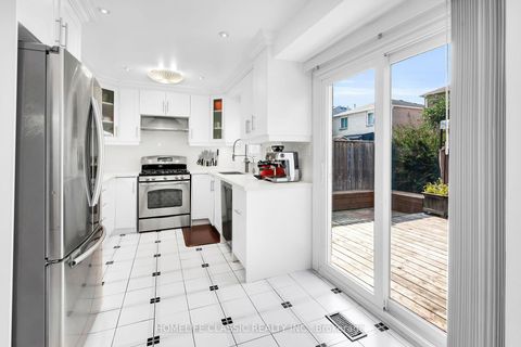 Photo 9 at 72 Gayla Street, Brownridge, Vaughan