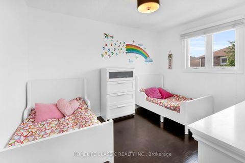 Photo 16 at 72 Gayla Street, Brownridge, Vaughan