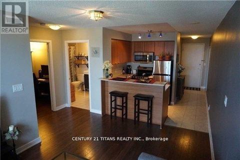Photo 1 at 2015 - 36 Lee Centre Drive E, Woburn, Toronto