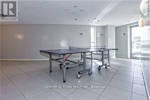 Photo 9 at 2015 - 36 Lee Centre Drive E, Woburn, Toronto
