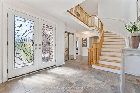 Photo 2 at 25 Strawberry Hills Drive, Milliken, Toronto