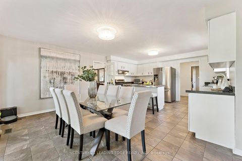 Photo 14 at 25 Strawberry Hills Drive, Milliken, Toronto