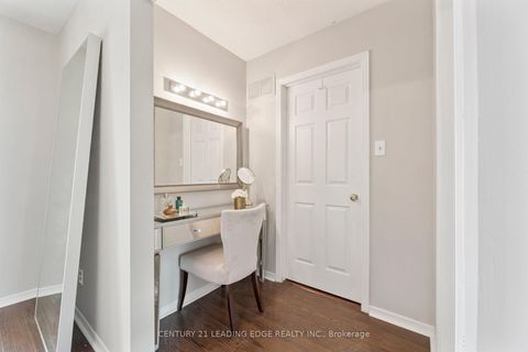 Photo 26 at 25 Strawberry Hills Drive, Milliken, Toronto