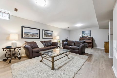 Photo 37 at 25 Strawberry Hills Drive, Milliken, Toronto