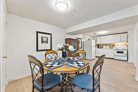 Photo 41 at 25 Strawberry Hills Drive, Milliken, Toronto