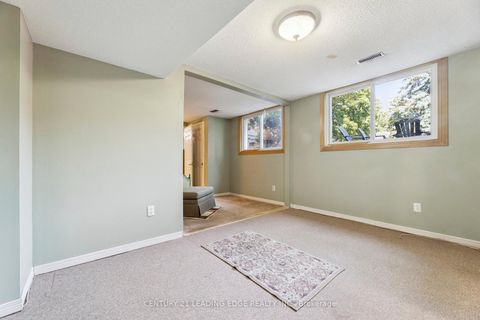 Photo 43 at 25 Strawberry Hills Drive, Milliken, Toronto