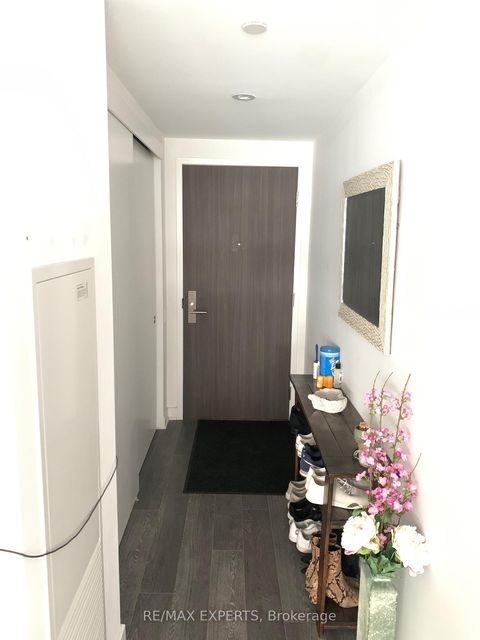 Photo 9 at 501 - 185 Roehampton Avenue, Mount Pleasant East, Toronto