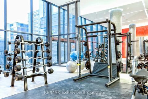 Photo 10 at 501 - 185 Roehampton Avenue, Mount Pleasant East, Toronto