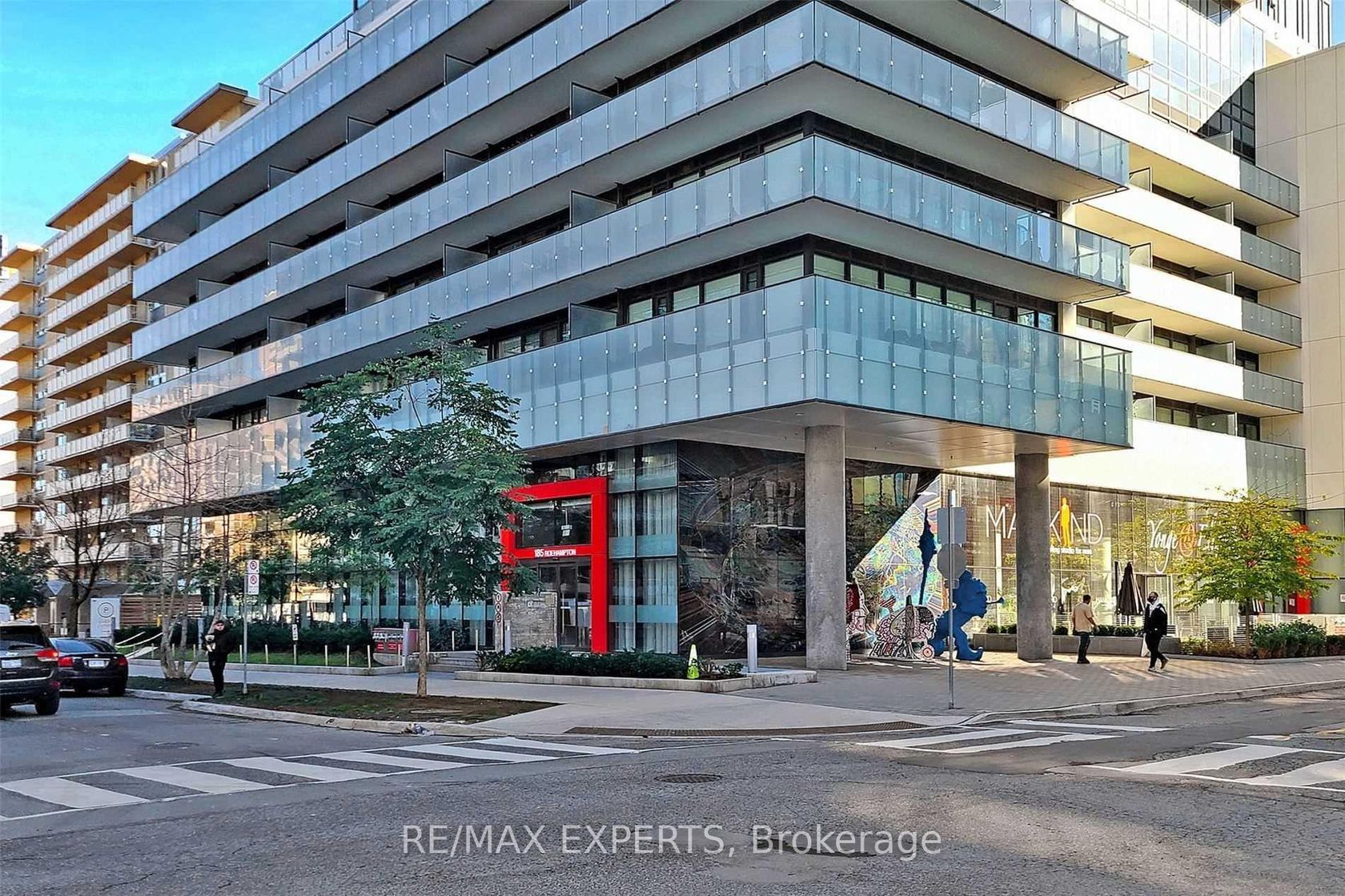 501 - 185 Roehampton Avenue, Mount Pleasant East, Toronto by Loree Meneguzzi Real Estate 501 - 185 Roehampton Avenue, Mount Pleasant East, Toronto