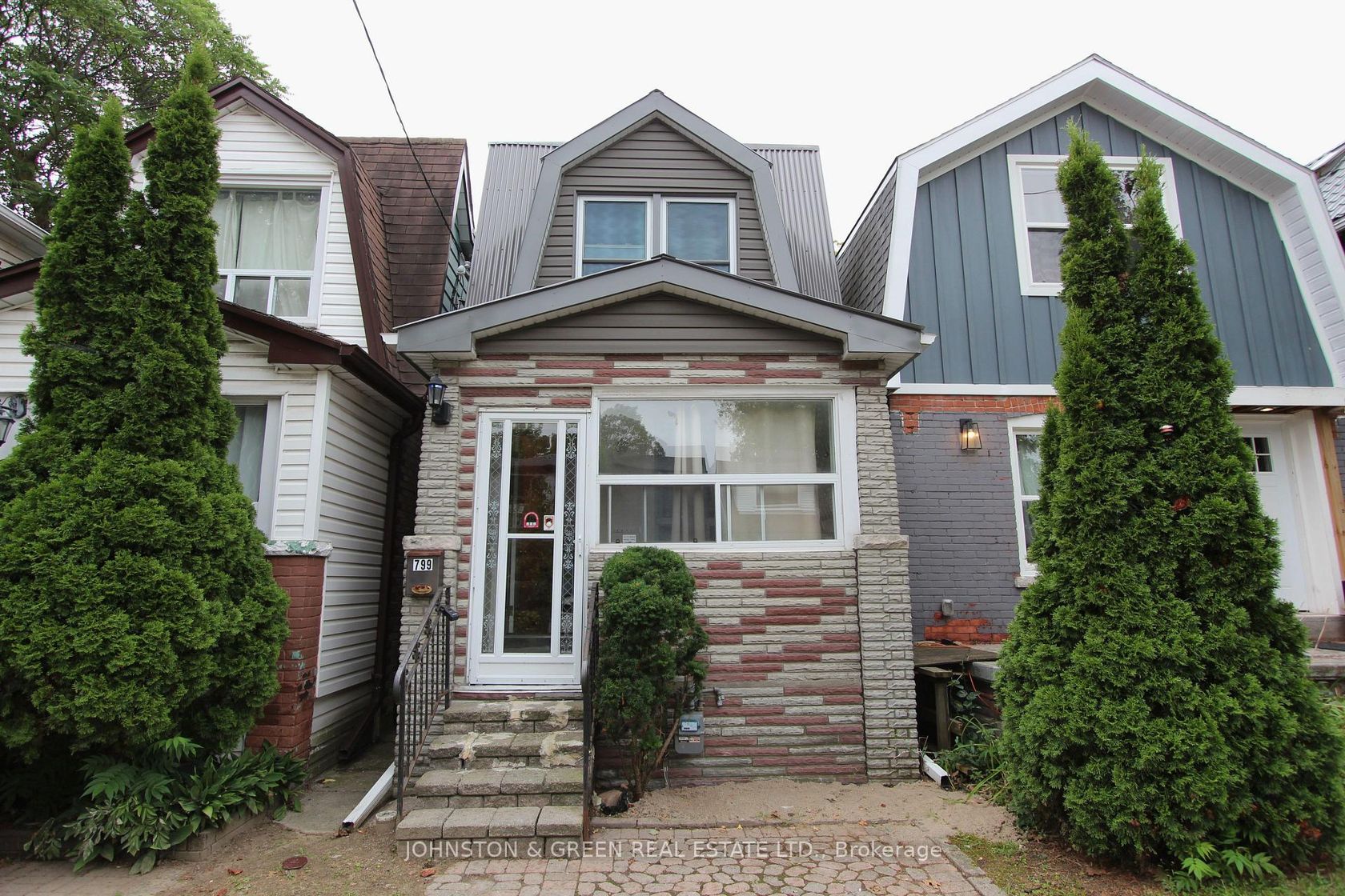 799 Sammon Avenue, East York, Toronto 