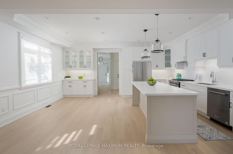 Photo 9 at 39 B Gort Avenue, Alderwood, Toronto