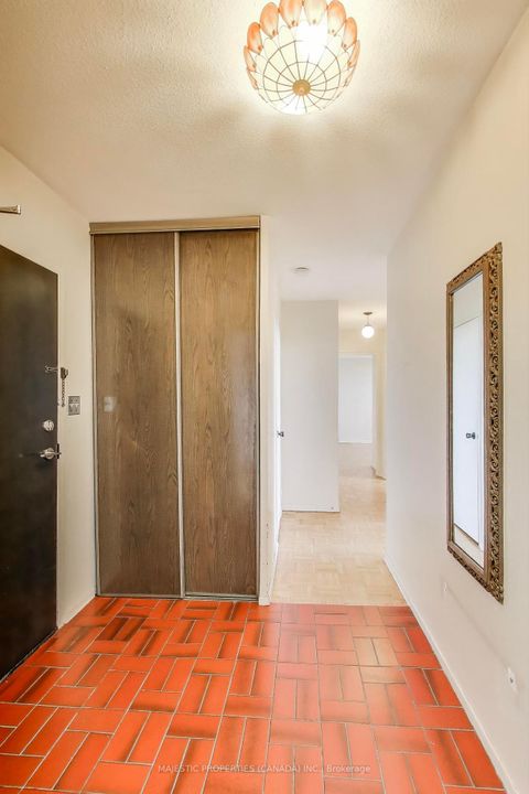 Photo 4 at 1216 - 15 Vicora Link Way, Flemingdon Park, Toronto