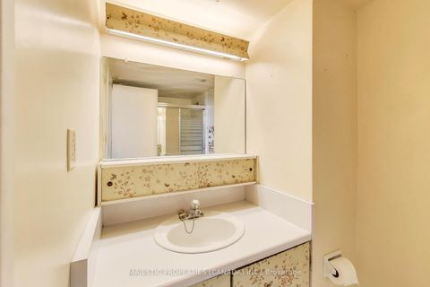 Photo 19 at 1216 - 15 Vicora Link Way, Flemingdon Park, Toronto