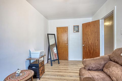 Photo 18 at 64 RUSHLEY Drive, Bendale, Toronto