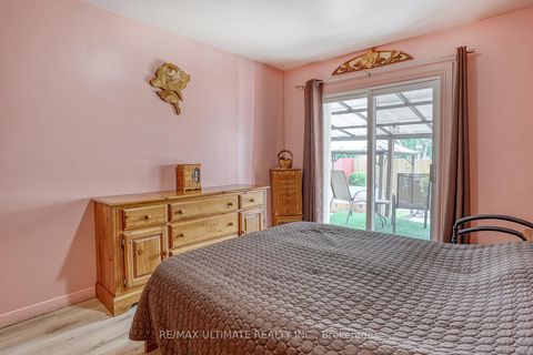 Photo 22 at 64 RUSHLEY Drive, Bendale, Toronto