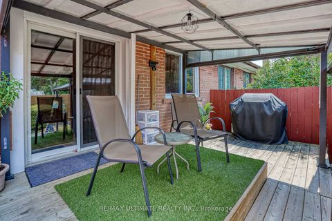 Photo 34 at 64 RUSHLEY Drive, Bendale, Toronto