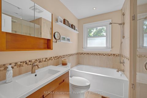 Photo 21 at 2482 WATERFORD Street, WO West, Oakville