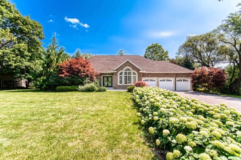 Photo 1 at 1 Hilldale Road, Aurora Heights, Aurora