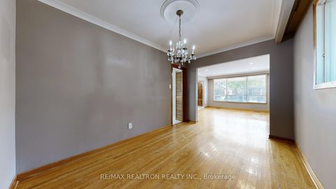 Photo 13 at 14 Little Boulevard, Belgravia, Toronto