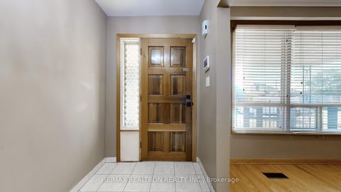 Photo 28 at 14 Little Boulevard, Belgravia, Toronto
