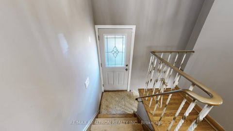 Photo 29 at 14 Little Boulevard, Belgravia, Toronto
