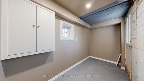 Photo 41 at 14 Little Boulevard, Belgravia, Toronto