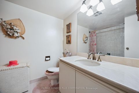 Photo 16 at 902 - 62 Wellesley Street W, Bay Street Corridor, Toronto