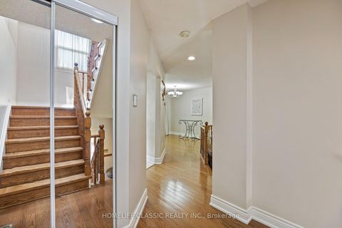 Photo 5 at 93 North Meadow Crescent, Yorkhill, Vaughan