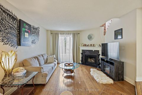 Photo 9 at 93 North Meadow Crescent, Yorkhill, Vaughan
