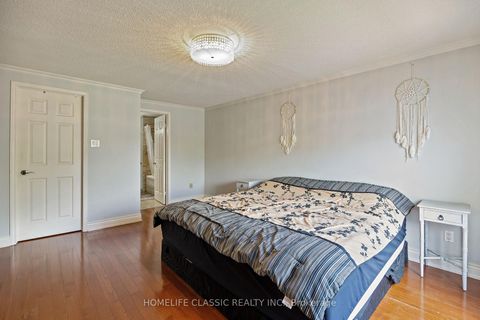 Photo 24 at 93 North Meadow Crescent, Yorkhill, Vaughan