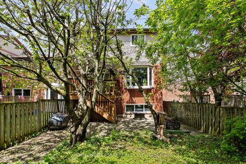 Photo 40 at 93 North Meadow Crescent, Yorkhill, Vaughan