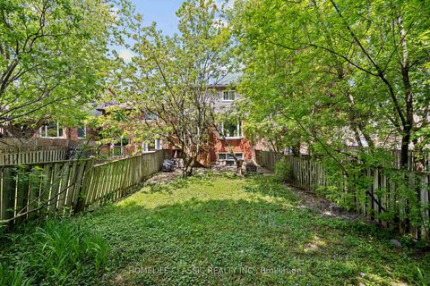 Photo 42 at 93 North Meadow Crescent, Yorkhill, Vaughan