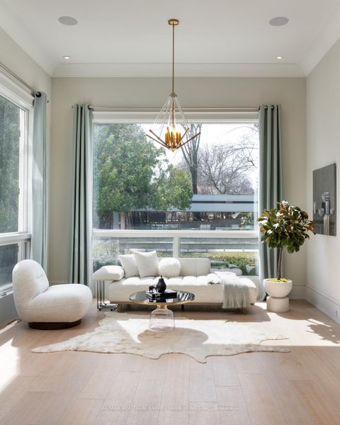 Photo 15 at 101 Old Colony Road, Windfields, Toronto