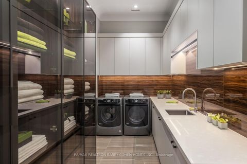 Photo 31 at 101 Old Colony Road, Windfields, Toronto