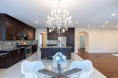 Photo 16 at 28 Countrywide Court, Patterson, Vaughan
