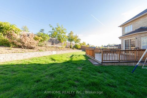Photo 38 at 28 Countrywide Court, Patterson, Vaughan
