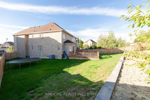 Photo 39 at 28 Countrywide Court, Patterson, Vaughan