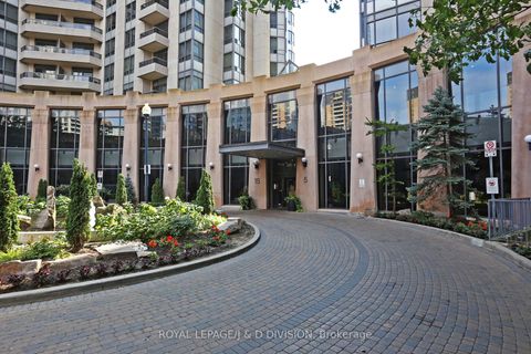 Photo 1 at 923 - 15 Northtown Way, Willowdale East, Toronto