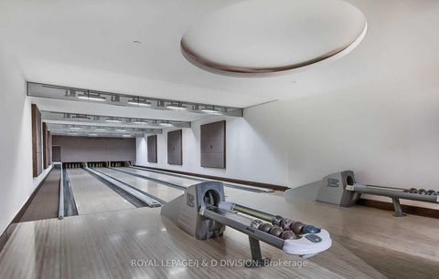 Photo 17 at 923 - 15 Northtown Way, Willowdale East, Toronto