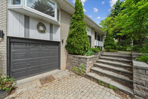 Photo 3 at 521 Grand Boulevard, FA Falgarwood, Oakville