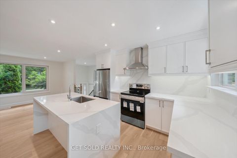 Photo 9 at 521 Grand Boulevard, FA Falgarwood, Oakville