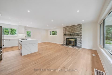 Photo 15 at 521 Grand Boulevard, FA Falgarwood, Oakville