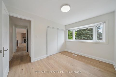 Photo 20 at 521 Grand Boulevard, FA Falgarwood, Oakville