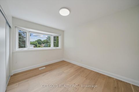 Photo 21 at 521 Grand Boulevard, FA Falgarwood, Oakville