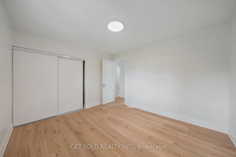 Photo 22 at 521 Grand Boulevard, FA Falgarwood, Oakville